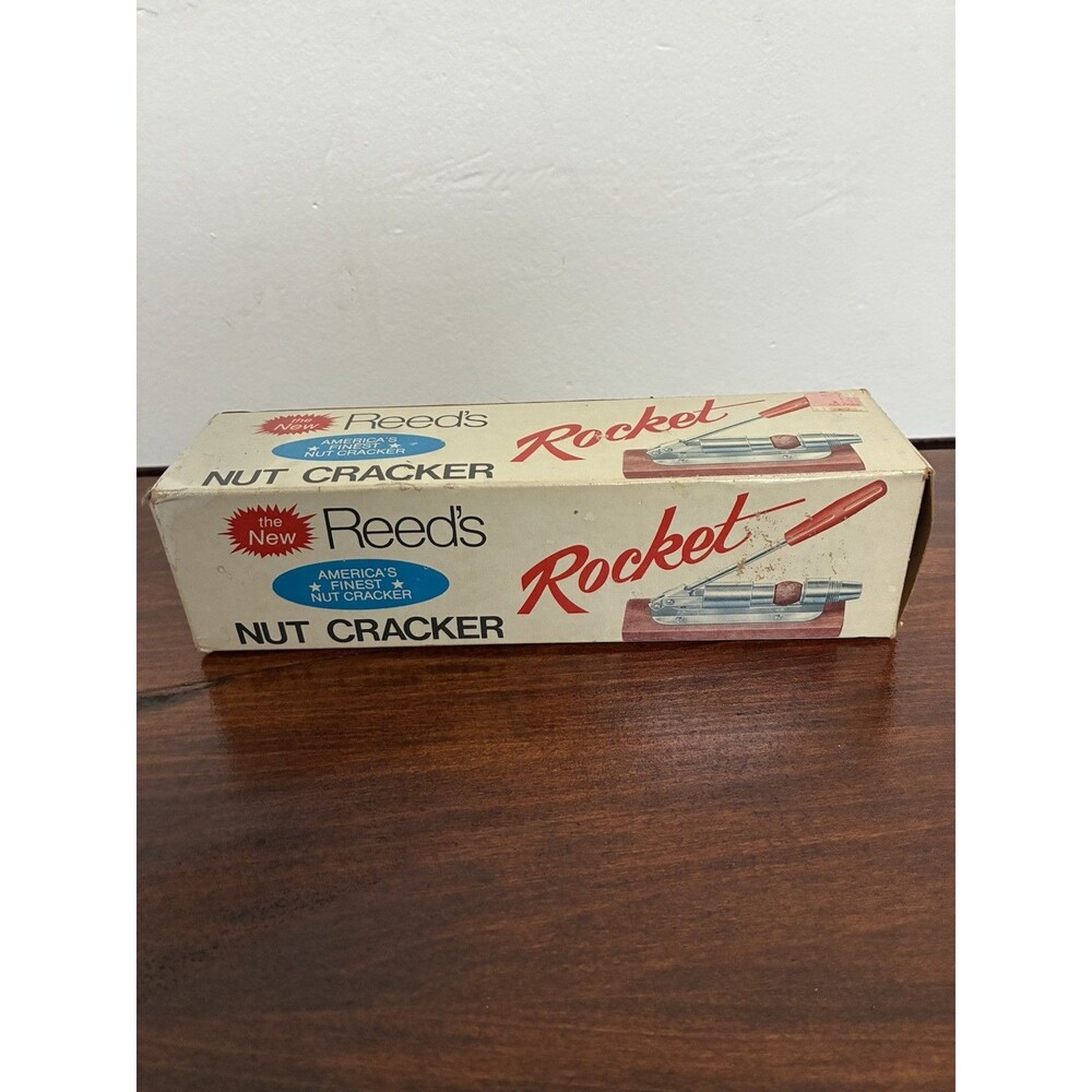 Vintage Reeds Rocket Nut Cracker Model 800 White Handle Original Box Made USA